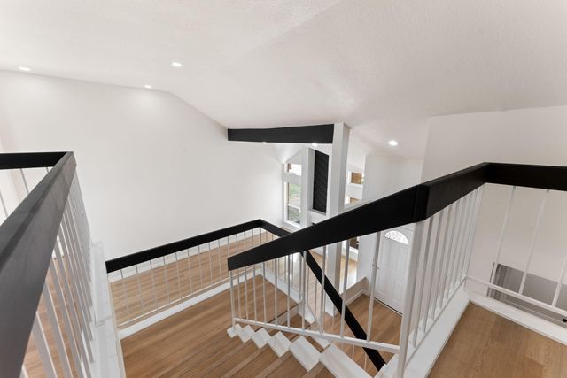 9806 Paddock Park Dr, Houston, TX 77065