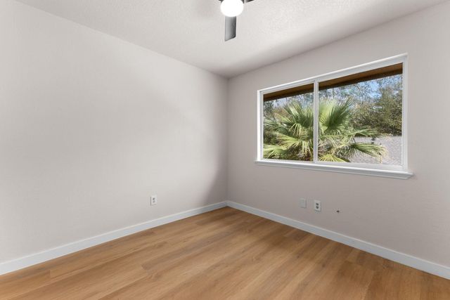 9806 Paddock Park Dr, Houston, TX 77065