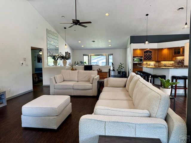 200 Bridle Trail, Pueblo, CO 81005