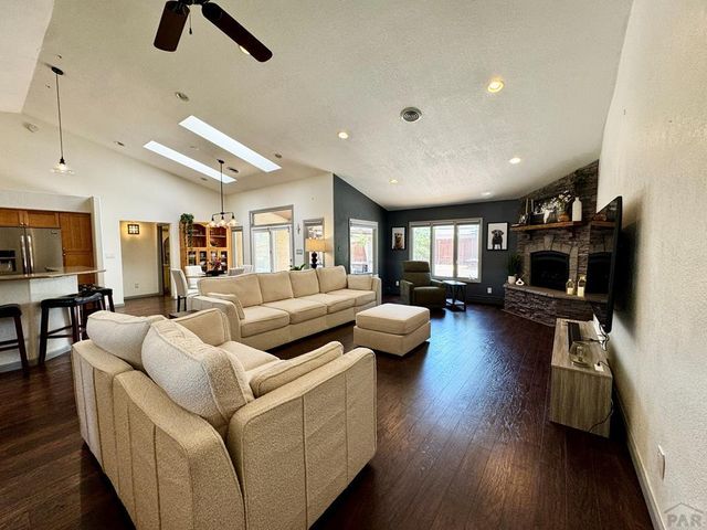 200 Bridle Trail, Pueblo, CO 81005
