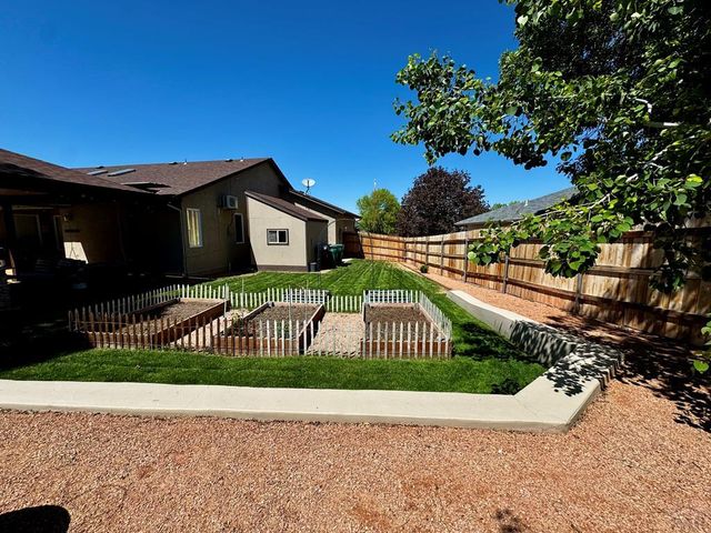 200 Bridle Trail, Pueblo, CO 81005