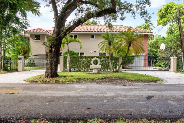 1543 Dorado Ave, Coral Gables, FL 33146