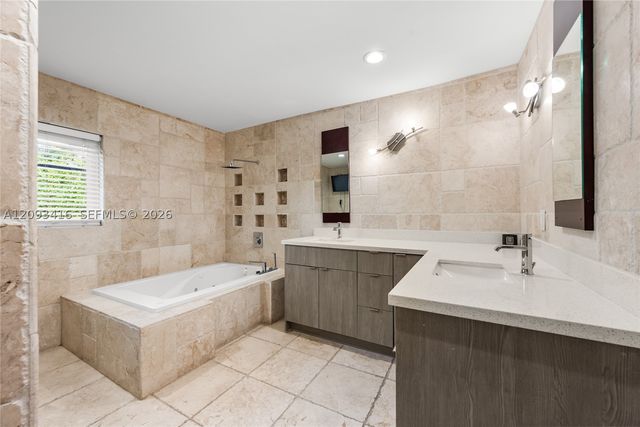 1543 Dorado Ave, Coral Gables, FL 33146