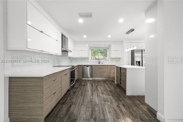 1543 Dorado Ave, Coral Gables, FL 33146