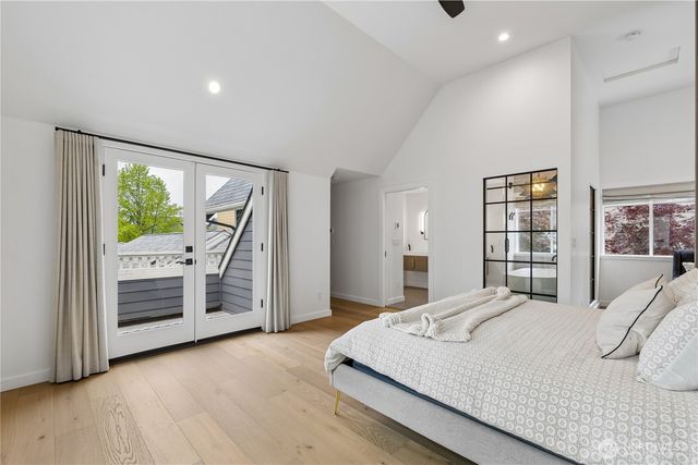 5932 California Avenue SW, Seattle, WA 98186