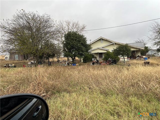 2556 Luther Curtis Road, Troy, TX 76579