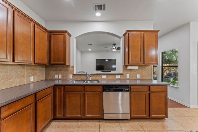 1446 Sparrow Song, San Antonio, TX 78260