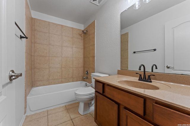 1446 Sparrow Song, San Antonio, TX 78260
