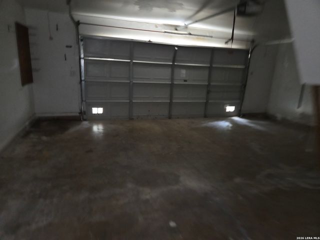 9622 Chelmsford Dr, San Antonio, TX 78239