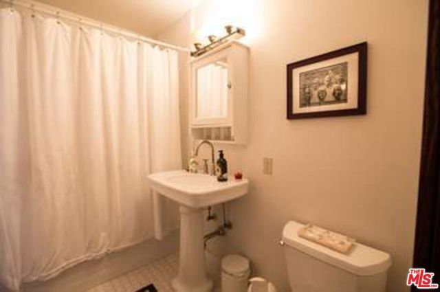 1513 Walgrove Avenue, Los Angeles, CA 90066