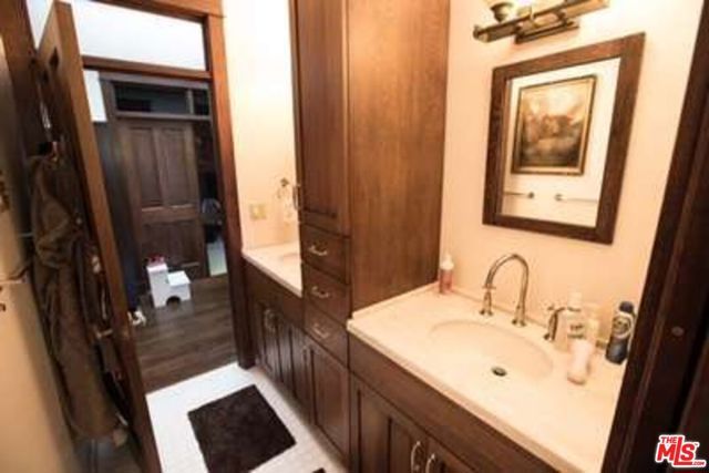 1513 Walgrove Avenue, Los Angeles, CA 90066