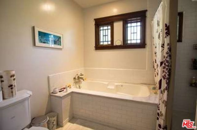 1513 Walgrove Avenue, Los Angeles, CA 90066
