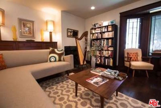 1513 Walgrove Avenue, Los Angeles, CA 90066
