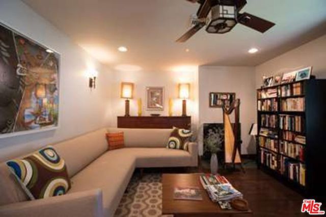 1513 Walgrove Avenue, Los Angeles, CA 90066