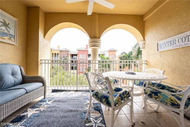 410 Bayfront PL 2407, Naples, FL 34102