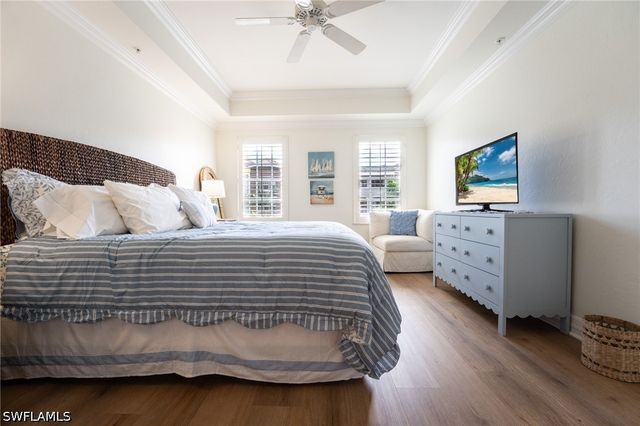 410 Bayfront PL 2407, Naples, FL 34102