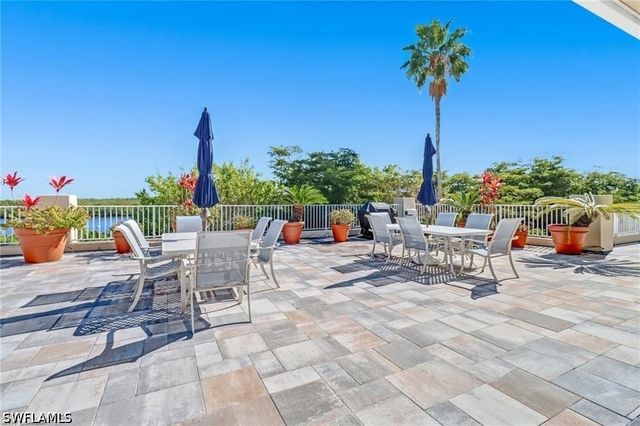410 Bayfront PL 2407, Naples, FL 34102
