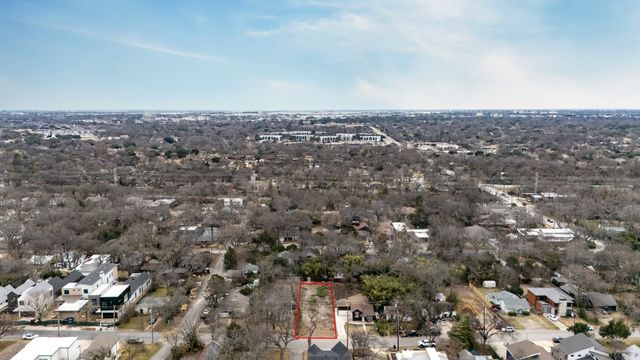 8642 San Leandro Drive, Dallas, TX 75218