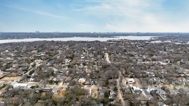 8642 San Leandro Drive, Dallas, TX 75218