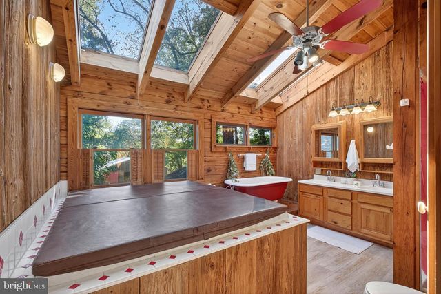 140 ARCADIA TRCE, Peach Bottom, PA 17563