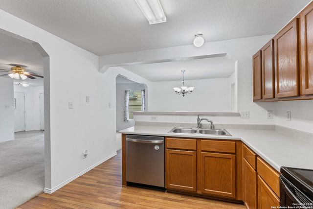 16411 Alamo Derby, Selma, TX 78154