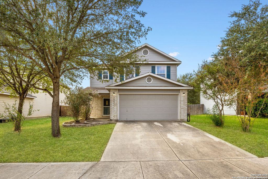 16411 Alamo Derby, Selma, TX 78154