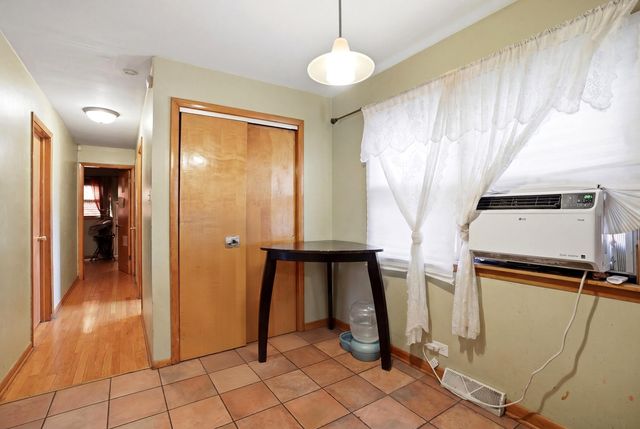 10148 S Peoria Street, Chicago, IL 60643