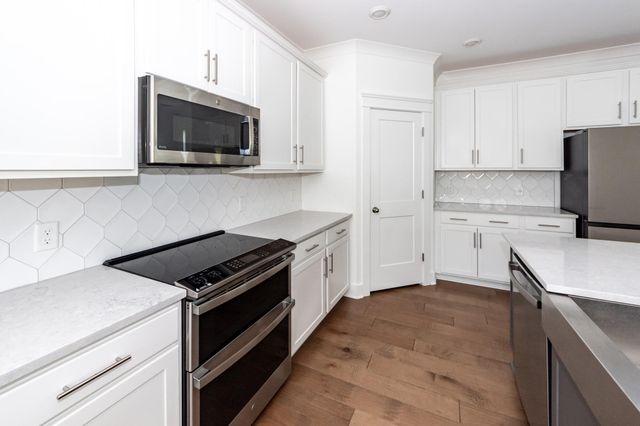 111 Hewitt Street, Summerville, SC 29486