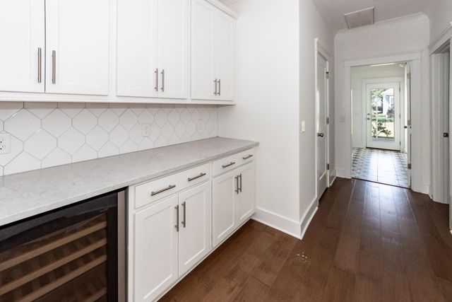 111 Hewitt Street, Summerville, SC 29486