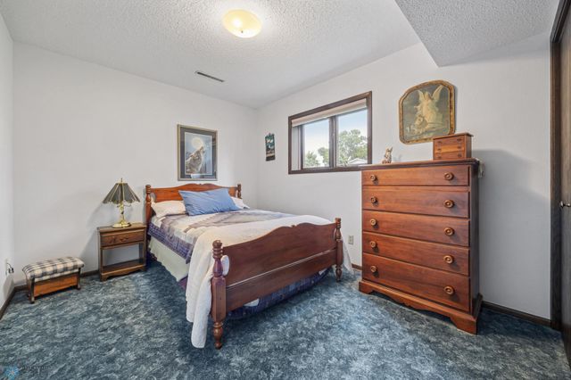 611 4th Street NE, Dilworth, MN 56529