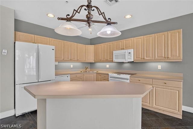 3623 Edgewood AVE, Fort Myers, FL 33916