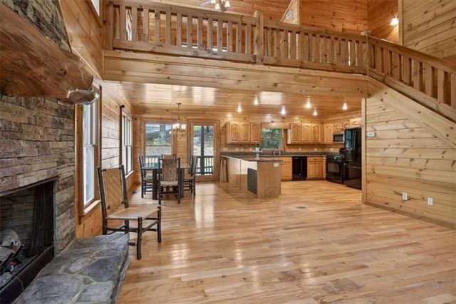 648 Stuart Mountain Road, Mineral Bluff, GA 30559
