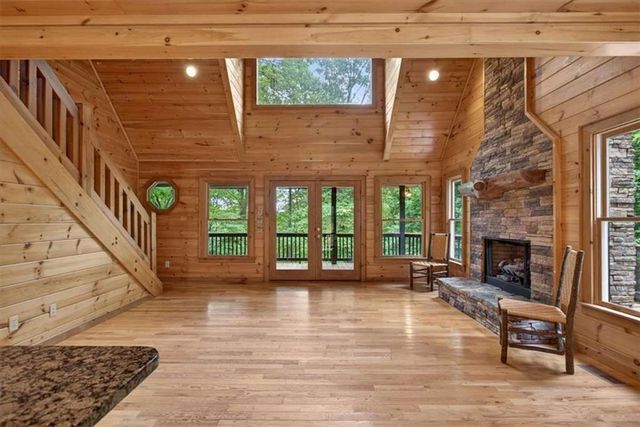 648 Stuart Mountain Road, Mineral Bluff, GA 30559