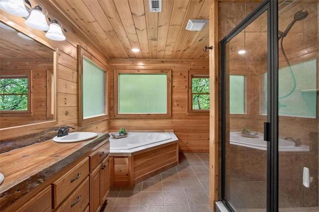 648 Stuart Mountain Road, Mineral Bluff, GA 30559