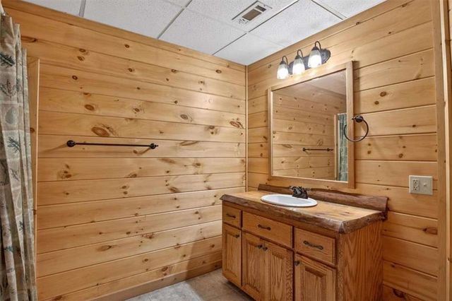 648 Stuart Mountain Road, Mineral Bluff, GA 30559