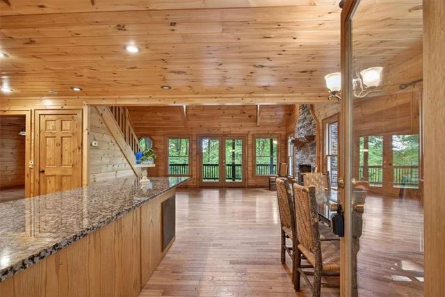648 Stuart Mountain Road, Mineral Bluff, GA 30559