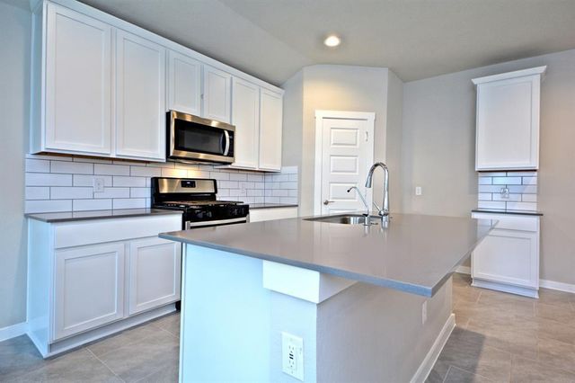 7703 Rainham Valley Lane, Richmond, TX 77407