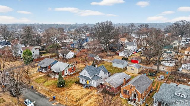 6919 Marquette Avenue, St Louis, MO 63139