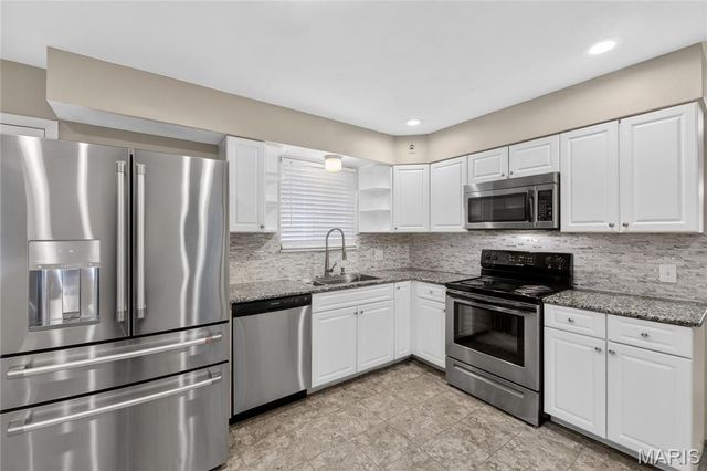 6919 Marquette Avenue, St Louis, MO 63139