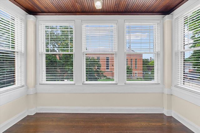 3853 N Spaulding Avenue, Chicago, IL 60618