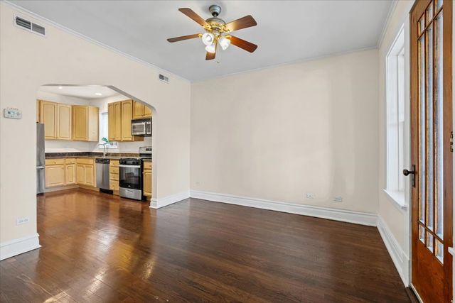 3853 N Spaulding Avenue, Chicago, IL 60618