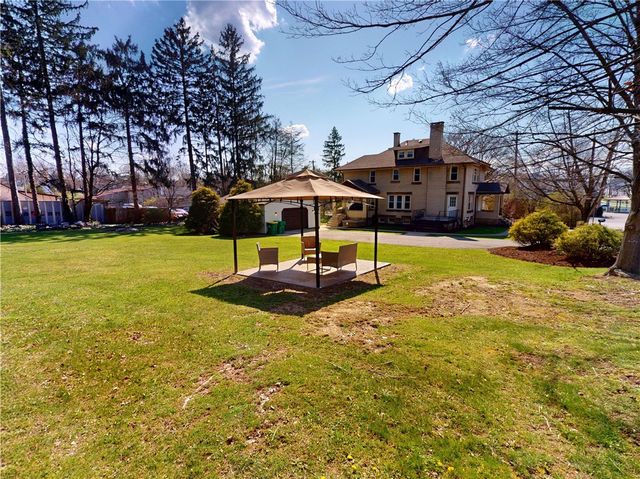 4100 Loring St, Twp Of But Sw, PA 16001