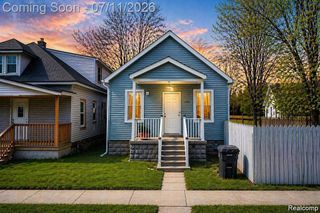 2415 McLean Street, Detroit, MI 48212