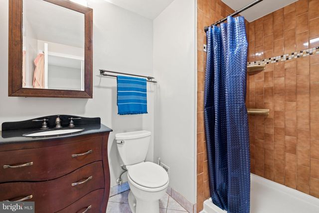 6116 KINGS COLOR DR, Fairfax, VA 22030