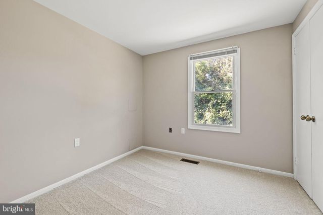 6116 KINGS COLOR DR, Fairfax, VA 22030