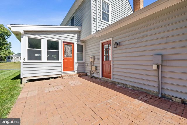 6116 KINGS COLOR DR, Fairfax, VA 22030