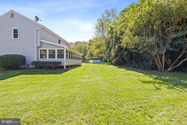 6116 KINGS COLOR DR, Fairfax, VA 22030