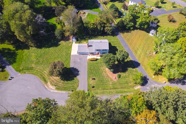 6116 KINGS COLOR DR, Fairfax, VA 22030