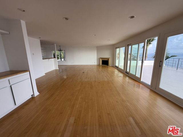 18139 Coastline Drive 4, Malibu, CA 90265