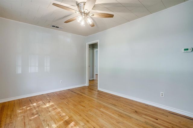 4944 Royal Drive, Fort Worth, TX 76116
